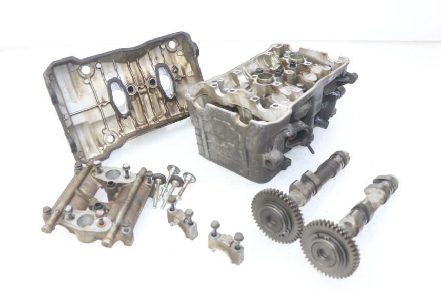photo de FRONT CYLINDER HEAD HONDA VFR FI RC46 800 (1998 - 2001)