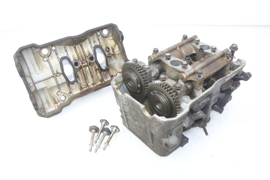 photo de FRONT CYLINDER HEAD HONDA VFR FI RC46 800 (1998 - 2001)