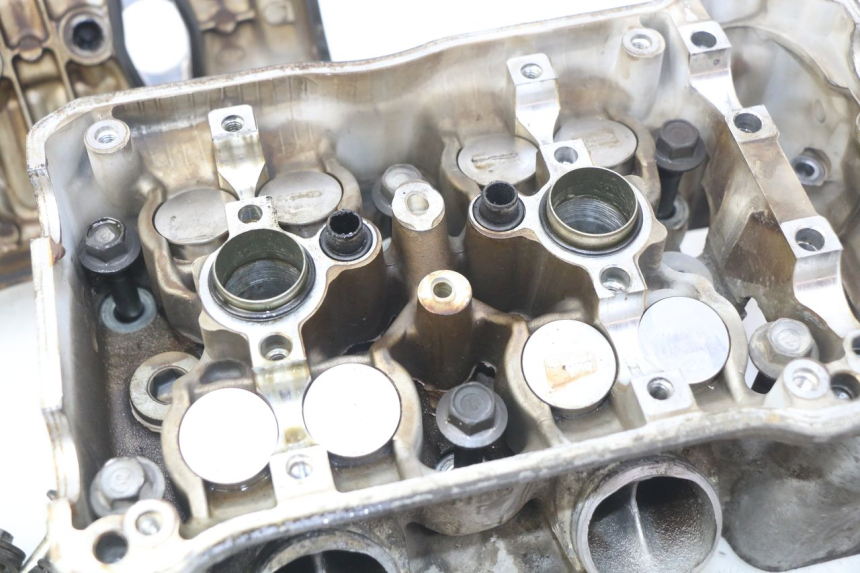 photo de FRONT CYLINDER HEAD HONDA VFR FI RC46 800 (1998 - 2001)