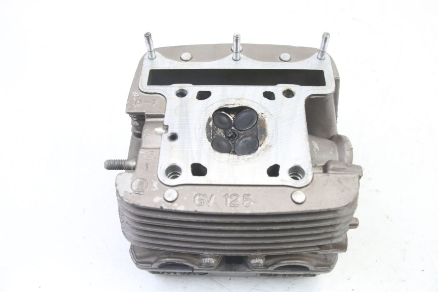 photo de FRONT CYLINDER HEAD HYOSUNG GTR 125 (2006 - 2008)