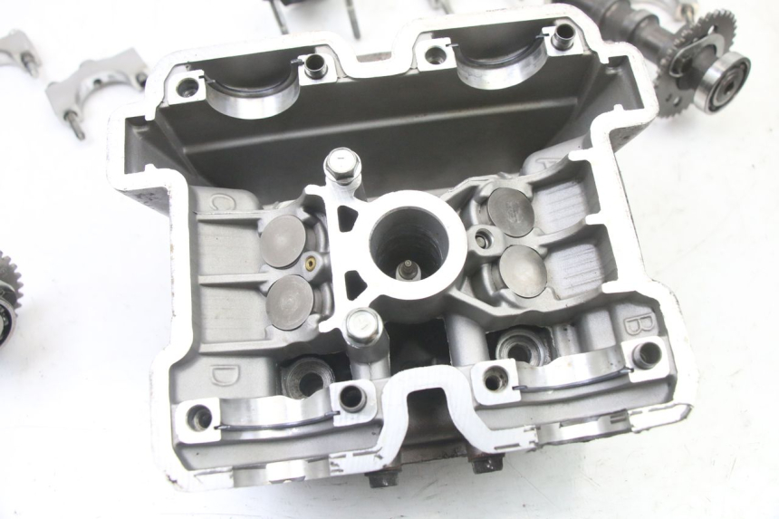photo de FRONT CYLINDER HEAD HYOSUNG GTR 125 (2006 - 2008)