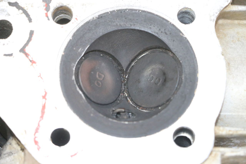 photo de CYLINDER HEAD KEROX BAZOOKA 110 - Distinctive features