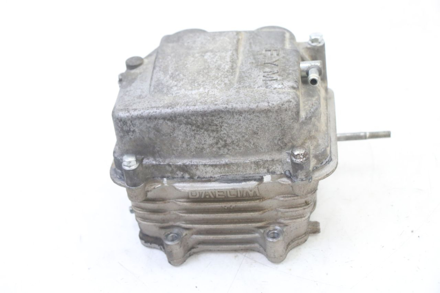 photo de CYLINDER HEAD DAELIM BESBI 125 (2007 - 2008)