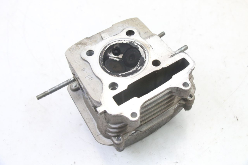 photo de CYLINDER HEAD DAELIM BESBI 125 (2007 - 2008)