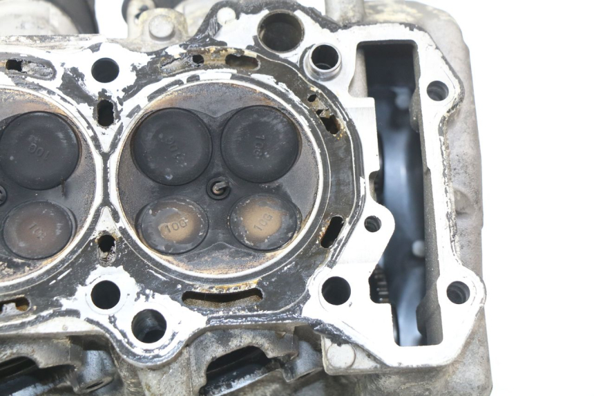photo de CYLINDER HEAD SUZUKI BURGMAN 650 (2002 - 2004)