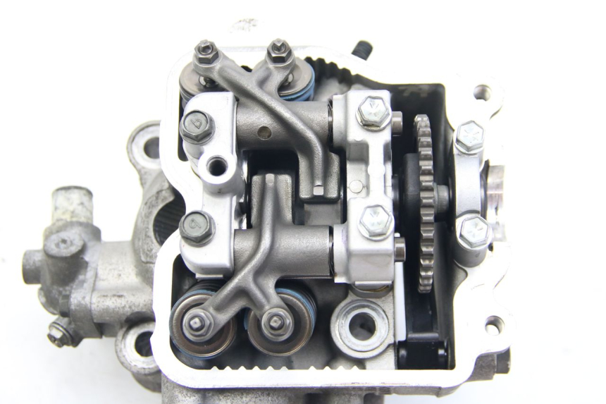 photo de CYLINDER HEAD SUZUKI BURGMAN 125 (2007 - 2014)