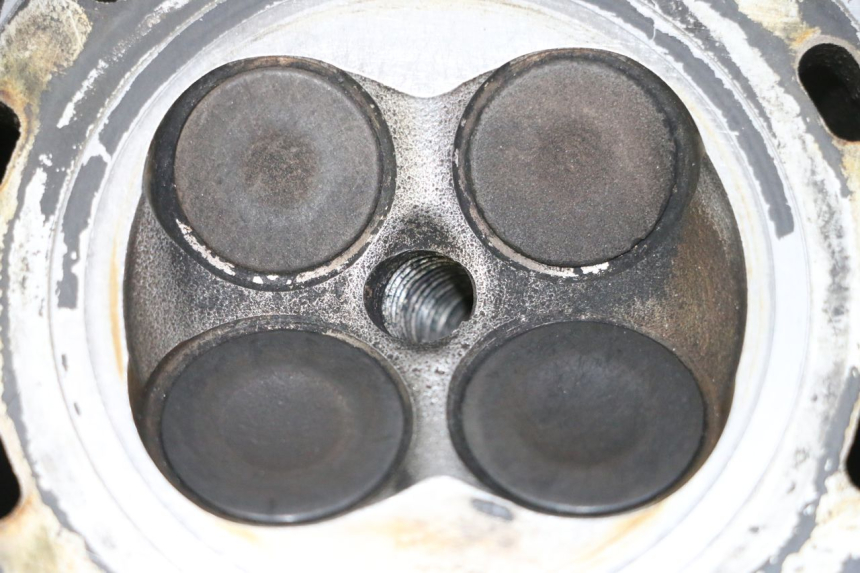 photo de CYLINDER HEAD SUZUKI BURGMAN 125 (2007 - 2014)