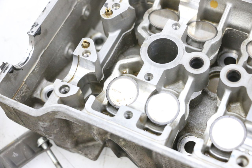 photo de CYLINDER HEAD SUZUKI BURGMAN 650 (2013 - 2020)