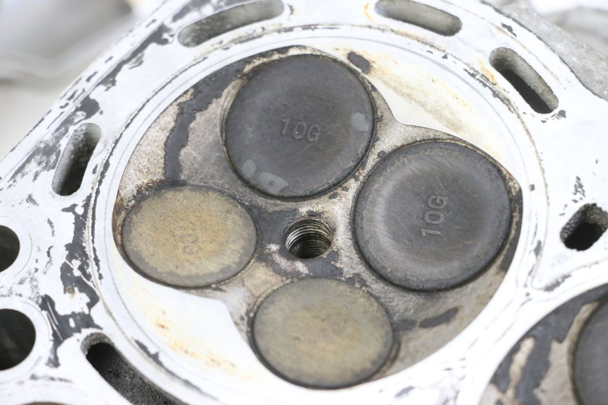 photo de CYLINDER HEAD SUZUKI BURGMAN 650 (2013 - 2020)