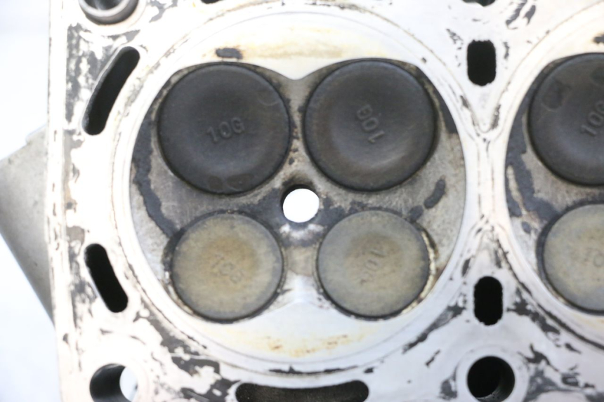 photo de CYLINDER HEAD SUZUKI BURGMAN 650 (2013 - 2020)