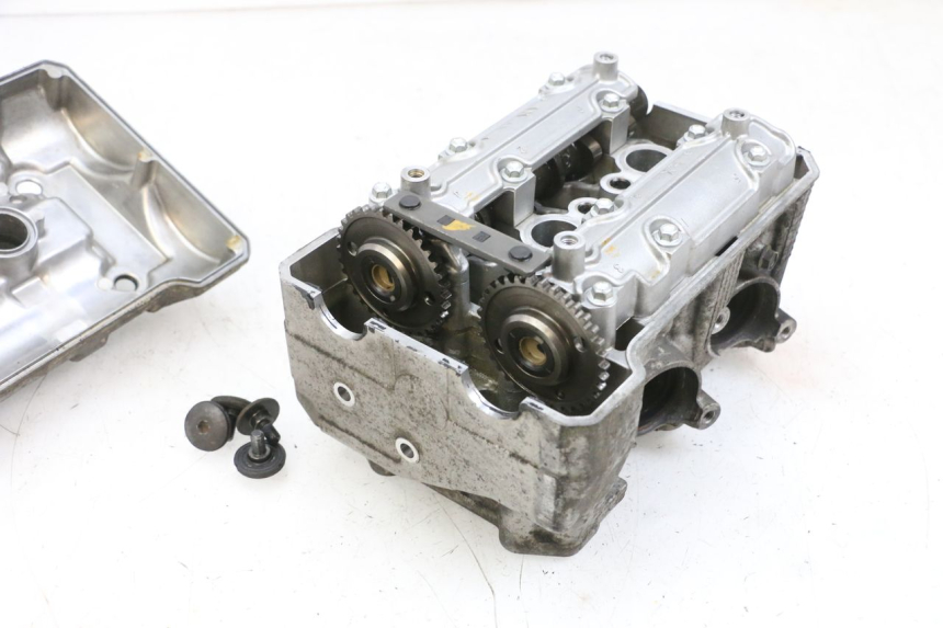 photo de CYLINDER HEAD SUZUKI BURGMAN 650 (2013 - 2020)