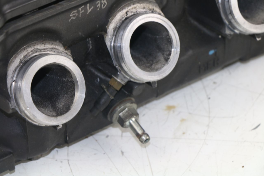 photo de CYLINDER HEAD HONDA CBF N 600 (2004 - 2007)