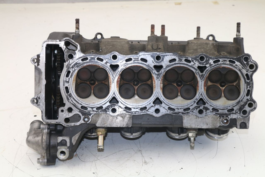 photo de CYLINDER HEAD HONDA CBF N 600 (2004 - 2007)
