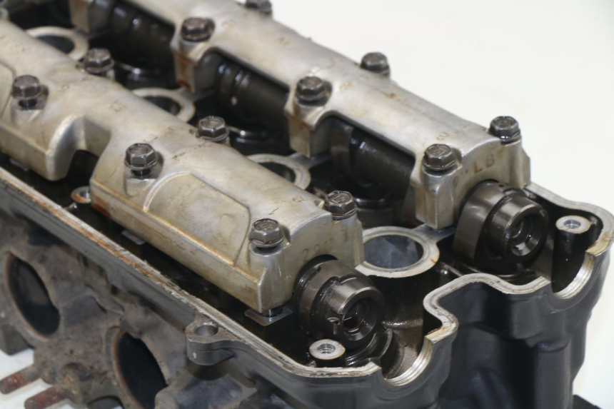 photo de CYLINDER HEAD HONDA CBF N 600 (2004 - 2007)