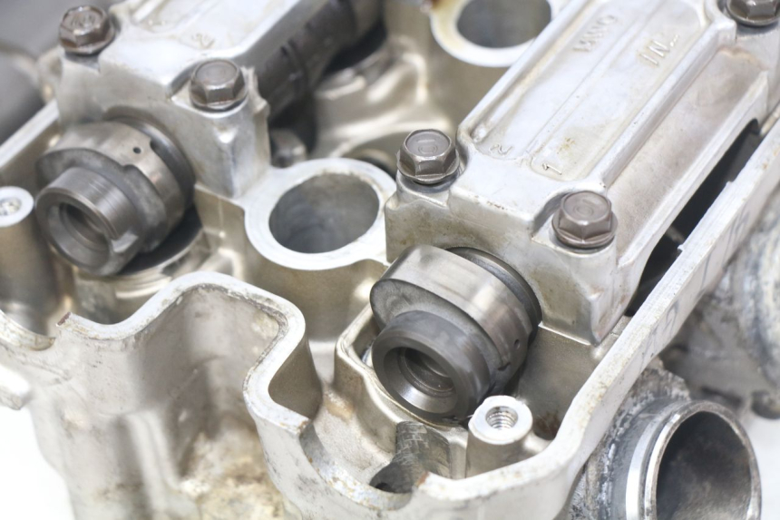 photo de CYLINDER HEAD HONDA CBR RR FIREBLADE 900 (1992 - 1994)