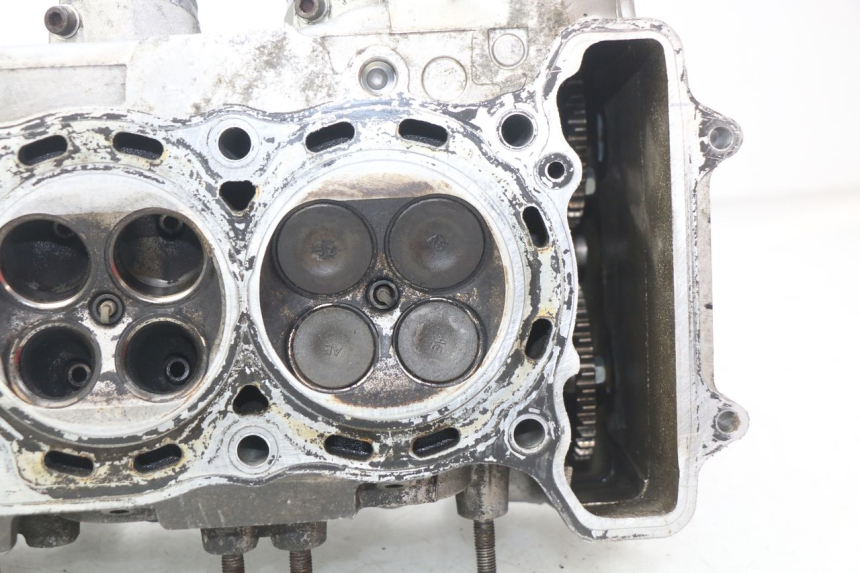 photo de CYLINDER HEAD HONDA CBR RR FIREBLADE 900 (1992 - 1994)