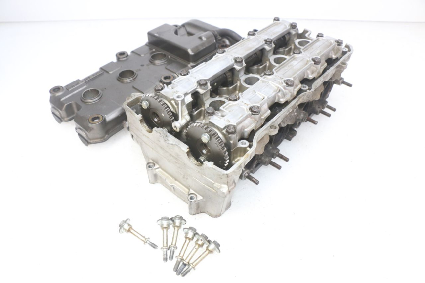photo de CYLINDER HEAD HONDA CBR RR FIREBLADE 900 (1992 - 1994)