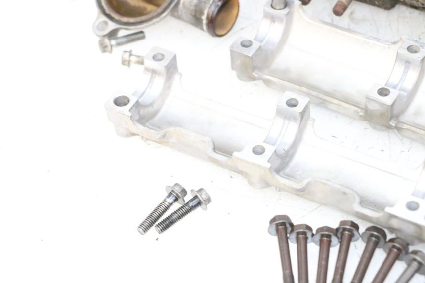 photo de CYLINDER HEAD HONDA CBR RR FIREBLADE 900 (1992 - 1994)