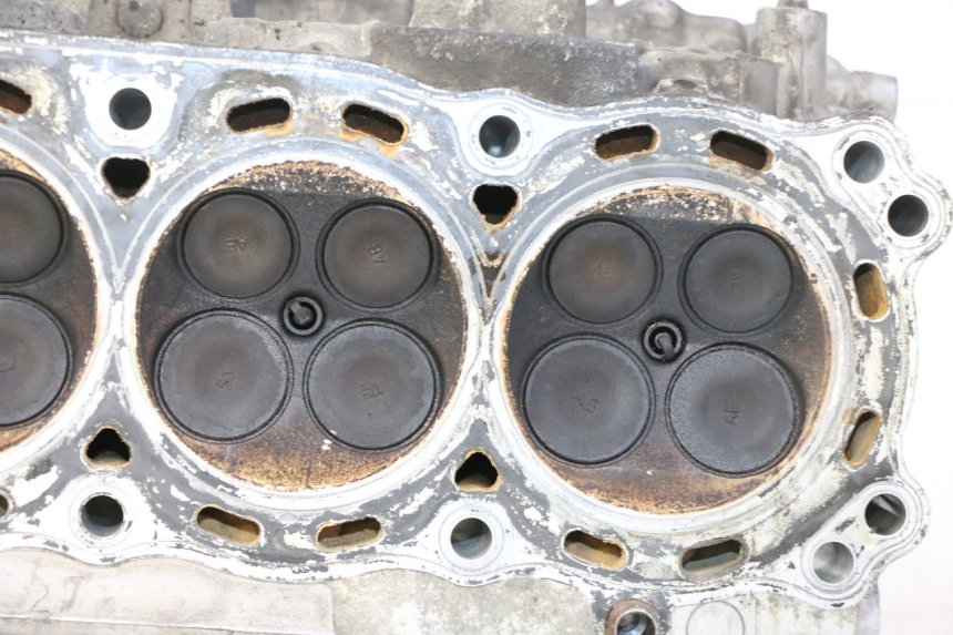 photo de CYLINDER HEAD HONDA CBR RR FIREBLADE 900 (1992 - 1994)