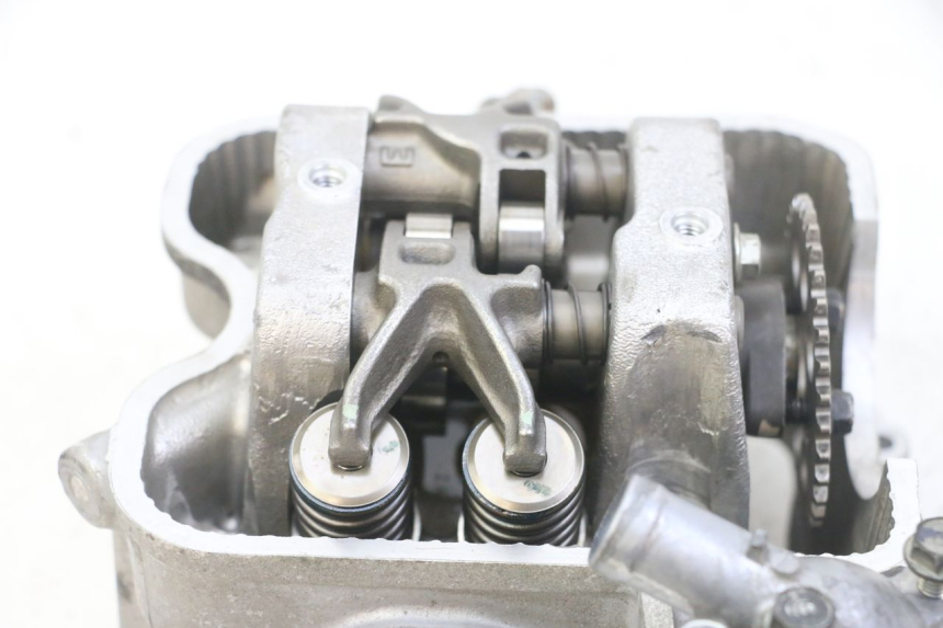photo de CYLINDER HEAD HONDA FORZA ABS 300 (2013 - 2019)