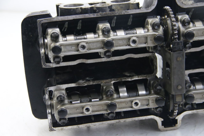 photo de CYLINDER HEAD YAMAHA FZS FAZER 600 (2001 - 2003)