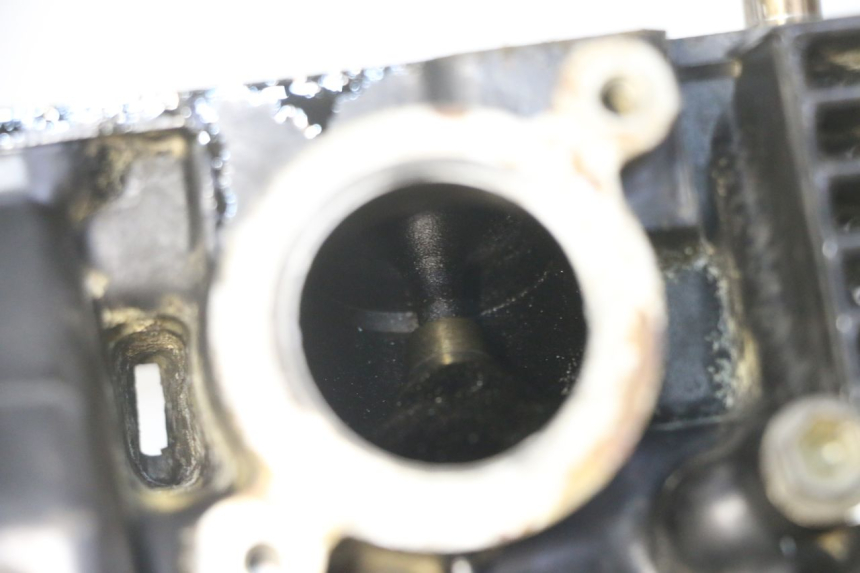photo de CYLINDER HEAD SUZUKI GS GSE 500 (2001 - 2003)