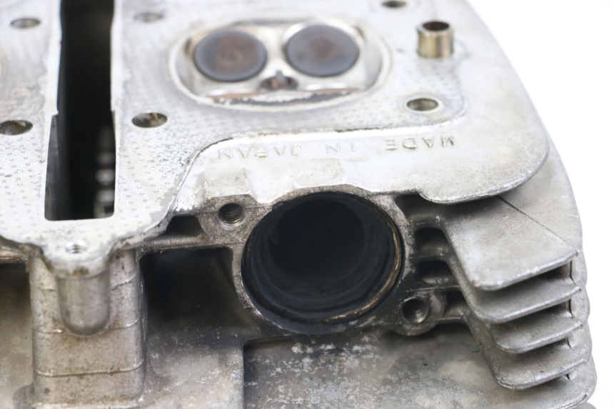 photo de CYLINDER HEAD SUZUKI GSX E 250 (1982 - 1983)