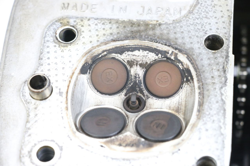 photo de CYLINDER HEAD SUZUKI GSX E 250 (1982 - 1983)