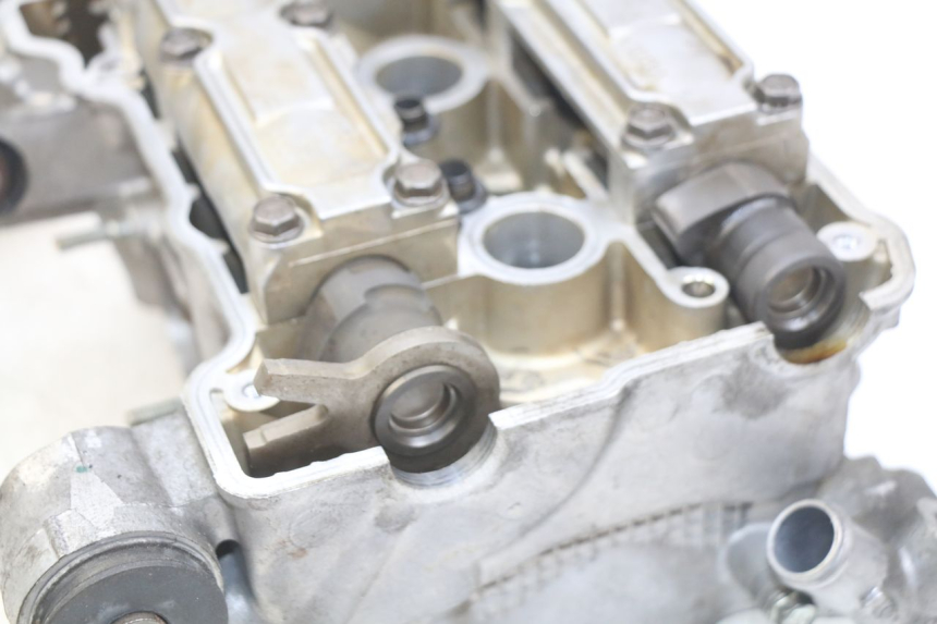 photo de CYLINDER HEAD HONDA FJS SILVERWING SILVER WING 400 (2009 - 2016)