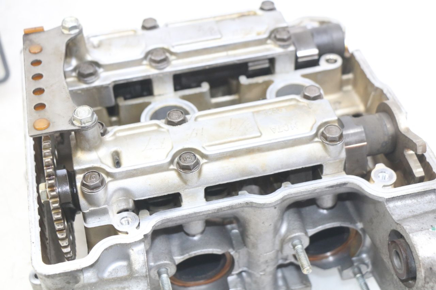 photo de CYLINDER HEAD HONDA FJS SILVERWING SILVER WING 400 (2009 - 2016)