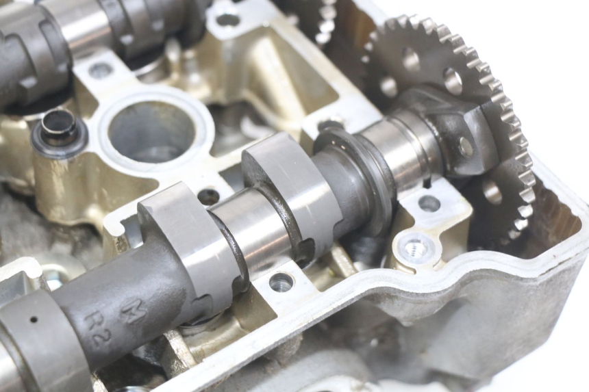 photo de CYLINDER HEAD HONDA FJS SILVERWING SILVER WING 400 (2009 - 2016)