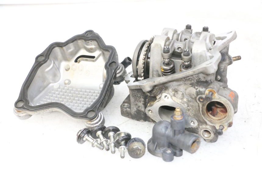 photo de CYLINDER HEAD PIAGGIO MP3 LT 300 (2010 - 2016)