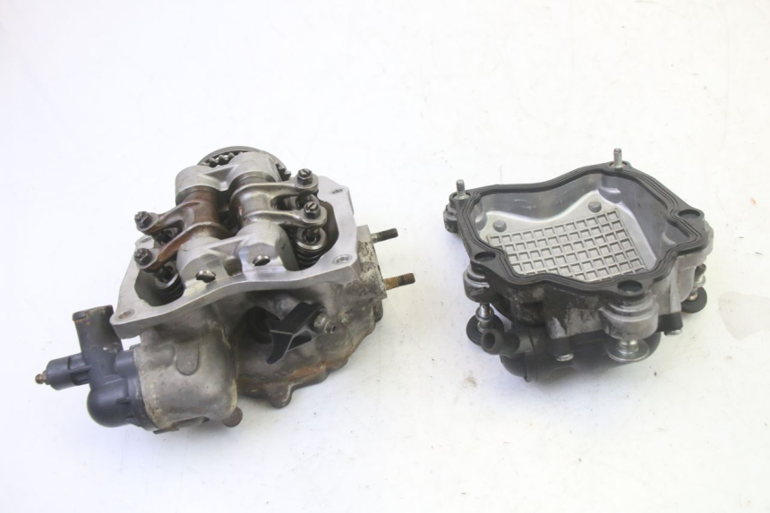 photo de CYLINDER HEAD PIAGGIO MP3 LT 300 (2010 - 2016)