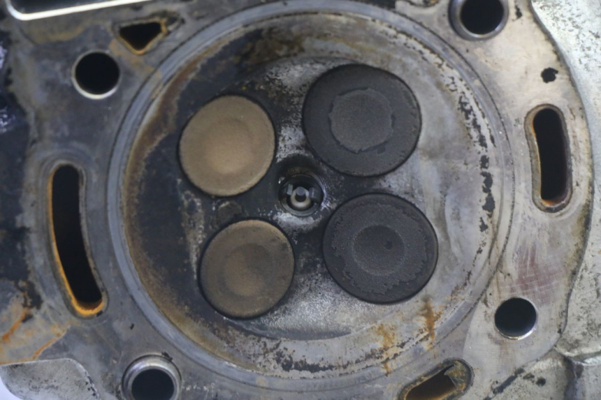 photo de CYLINDER HEAD PIAGGIO MP3 RL 250 (2007 - 2010) - Markings and original references