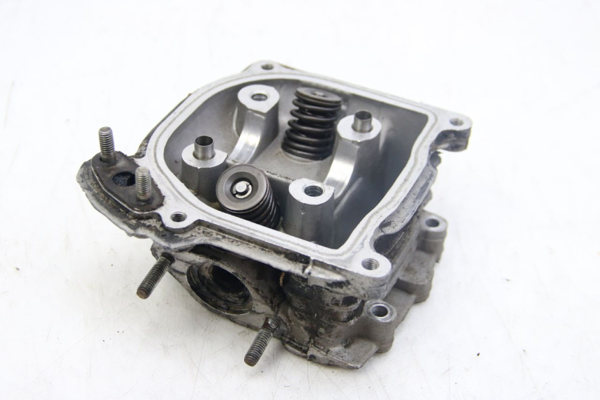 photo de CYLINDER HEAD PEUGEOT V-CLIC VCLIC 50 (2007 - 2013)