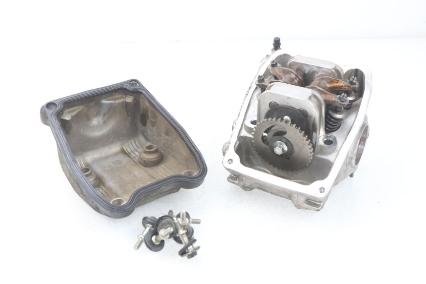 photo de CYLINDER HEAD PIAGGIO MP3 LT 400 (2007 - 2012)