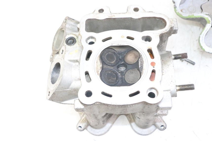 photo de CYLINDER HEAD PEUGEOT SATELIS 125 (2013 - 2018)