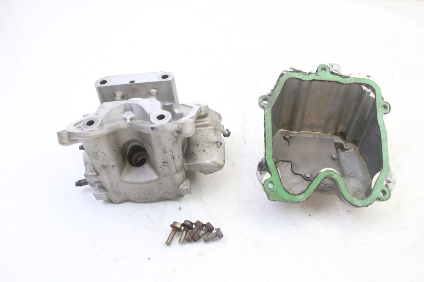 photo de CYLINDER HEAD PEUGEOT SATELIS 125 (2013 - 2018)