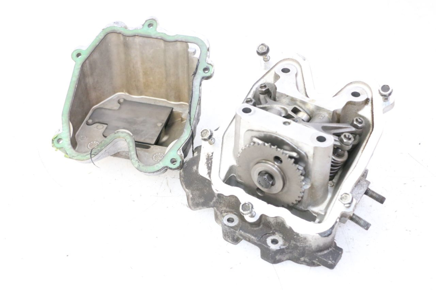 photo de CYLINDER HEAD PEUGEOT SATELIS 125 (2013 - 2018)