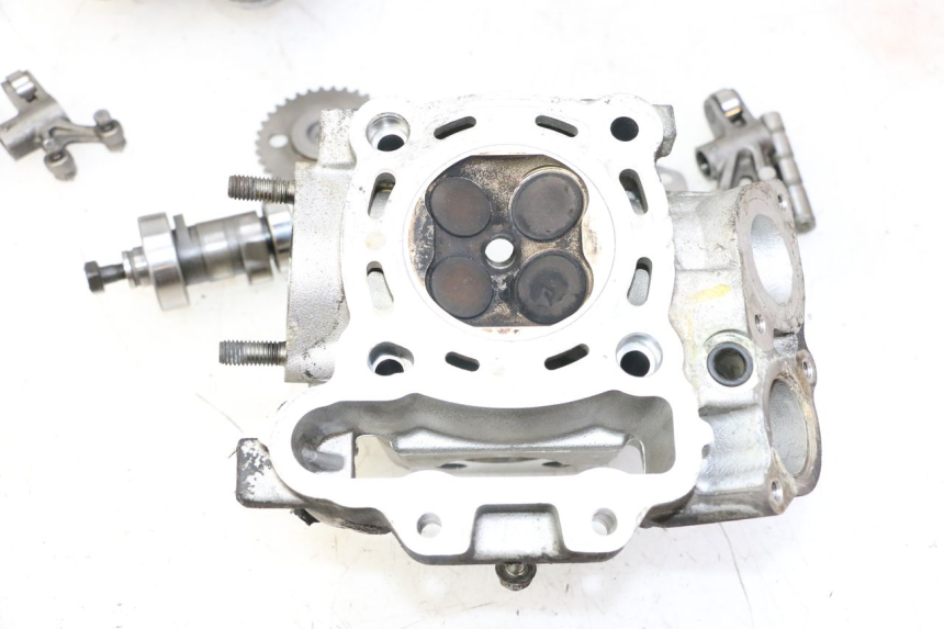 photo de CYLINDER HEAD PEUGEOT SATELIS 125 (2013 - 2018)