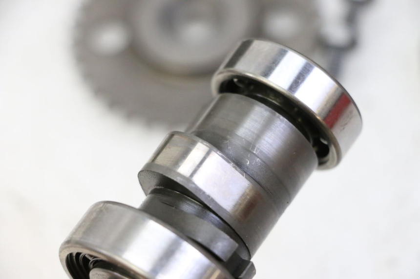 photo de CYLINDER HEAD PEUGEOT SATELIS 125 (2013 - 2018)