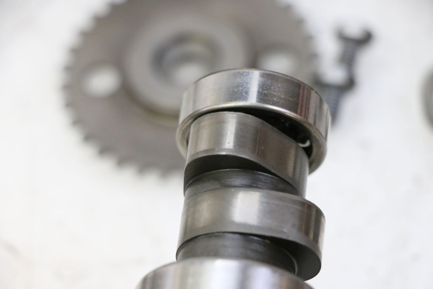 photo de CYLINDER HEAD PEUGEOT SATELIS 125 (2013 - 2018)