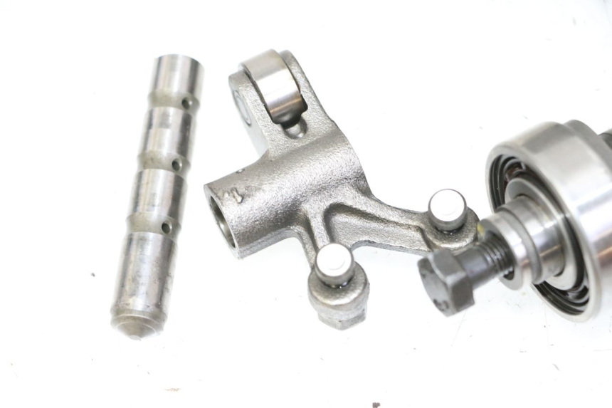 photo de CYLINDER HEAD PEUGEOT SATELIS 125 (2013 - 2018)