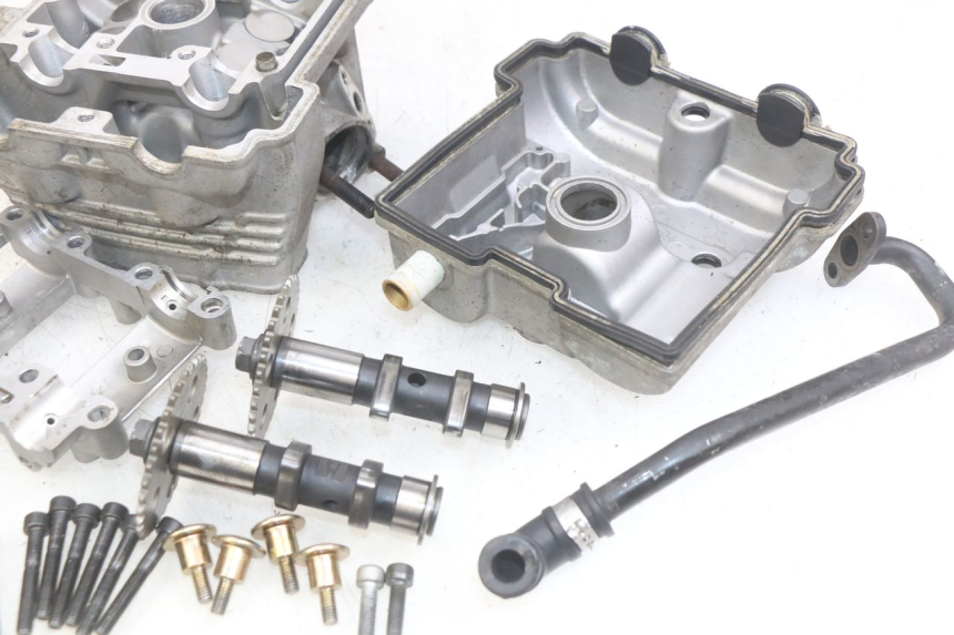 photo de CYLINDER HEAD APRILIA SCARABEO LIGHT 125 (2007 - 2011)