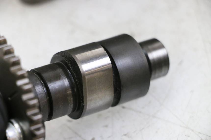photo de CYLINDER HEAD SUZUKI BURGMAN 125 (2015 - 2017)
