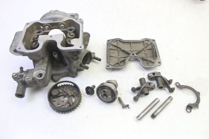 photo de CYLINDER HEAD YAMAHA X-MAX XMAX 125 (2010 - 2014)