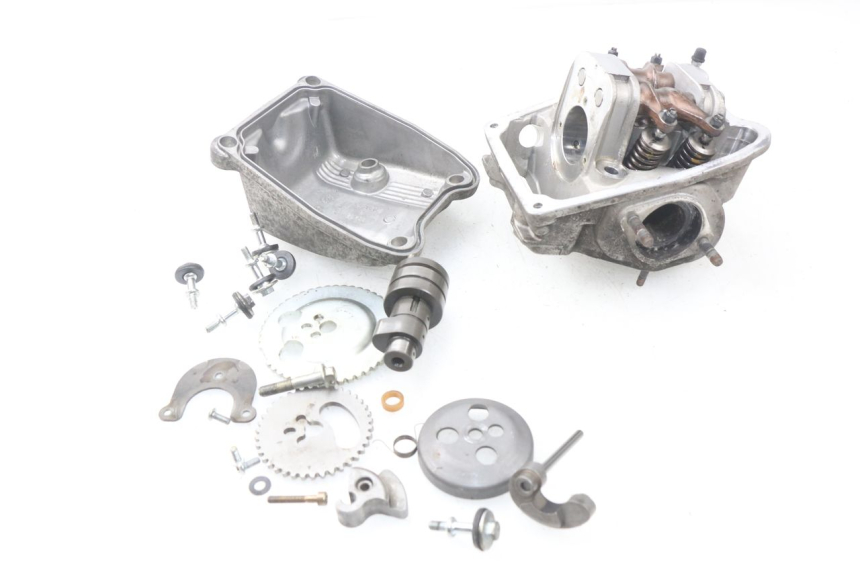 photo de CYLINDER HEAD PIAGGIO X8 400 (2006 - 2007)