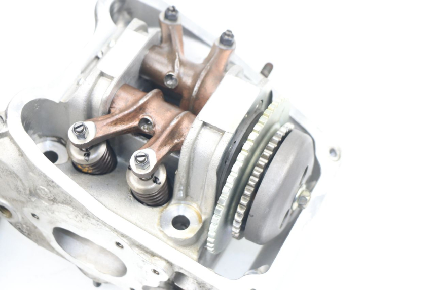 photo de CYLINDER HEAD PIAGGIO X8 400 (2006 - 2007)