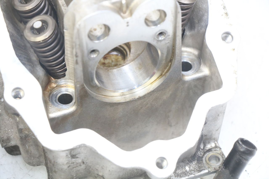 photo de CYLINDER HEAD PIAGGIO X9 EVOLUTION 125 (2003 - 2007)