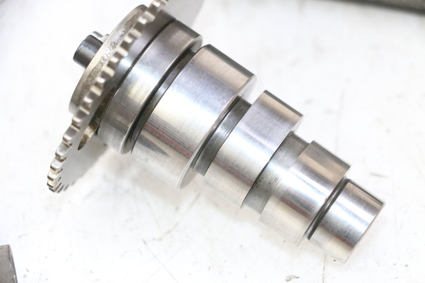 photo de CYLINDER HEAD PIAGGIO XEVO - X EVO 125 (2007 - 2016)